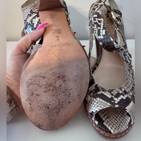 Coach Tamara heel size 9B - Picture 4 of 5